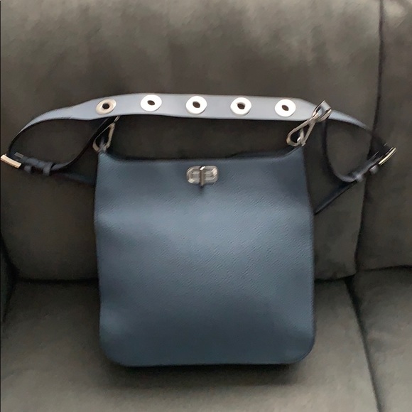 SOLD SOLD.   HANDBAG CAN BE SOLD WITHOUT WALLET - Picture 5 of 8